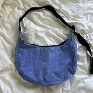 BAGGU medium crescent bag